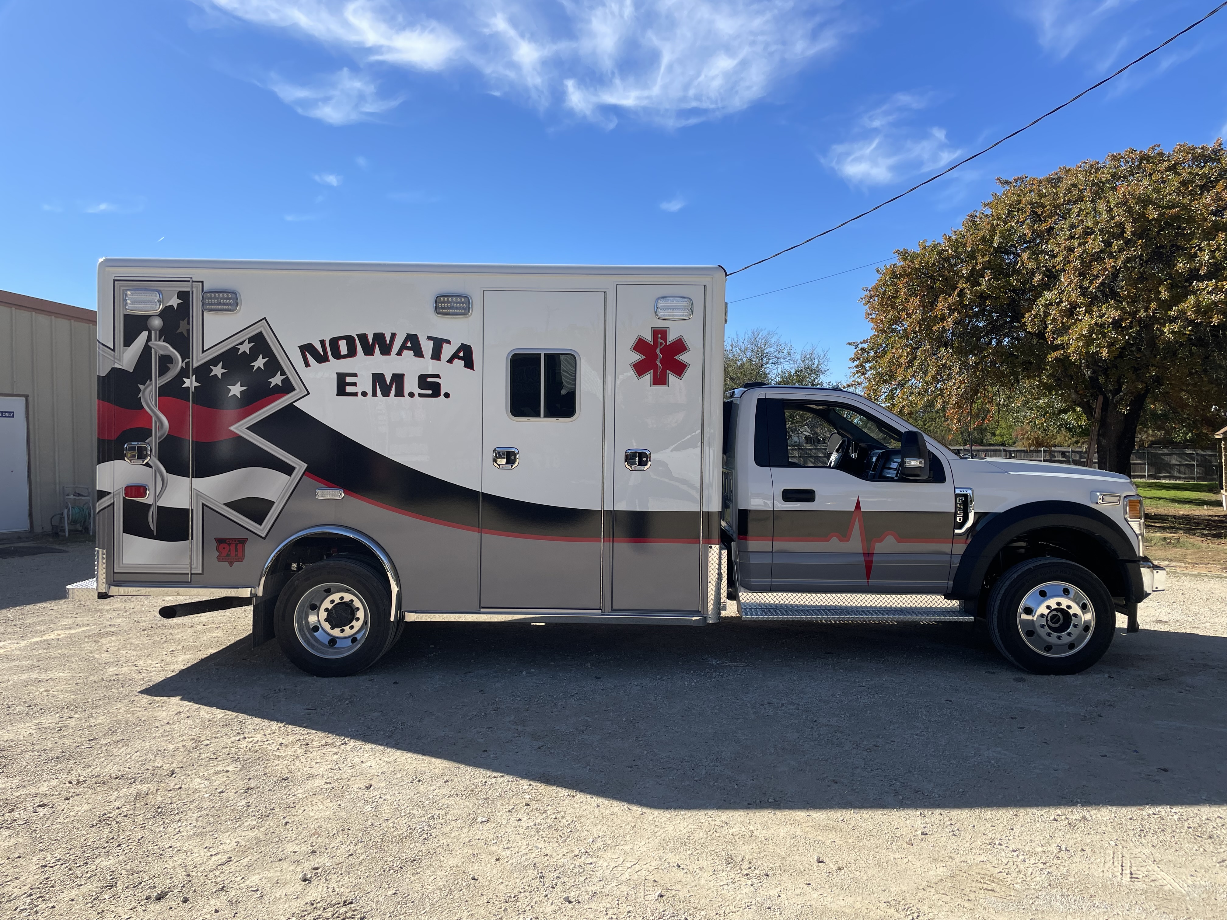 over 8 states trust kmp graphics with their ambulance and emergency vehicles featuring New Orleans fleet form Louisiana